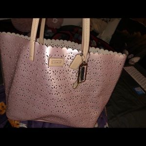 COACH tote purse! Really cute and barely used.